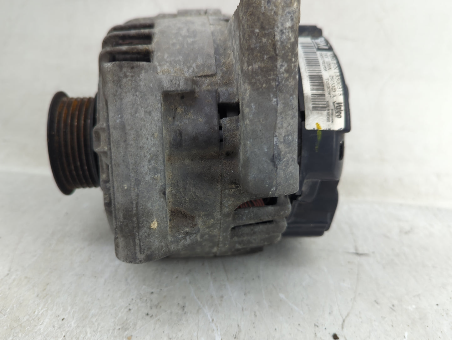 2010-2017 Chevrolet Equinox Alternator Replacement Generator Charging Assembly Engine OEM Fits OEM Used Auto Parts - Oemused