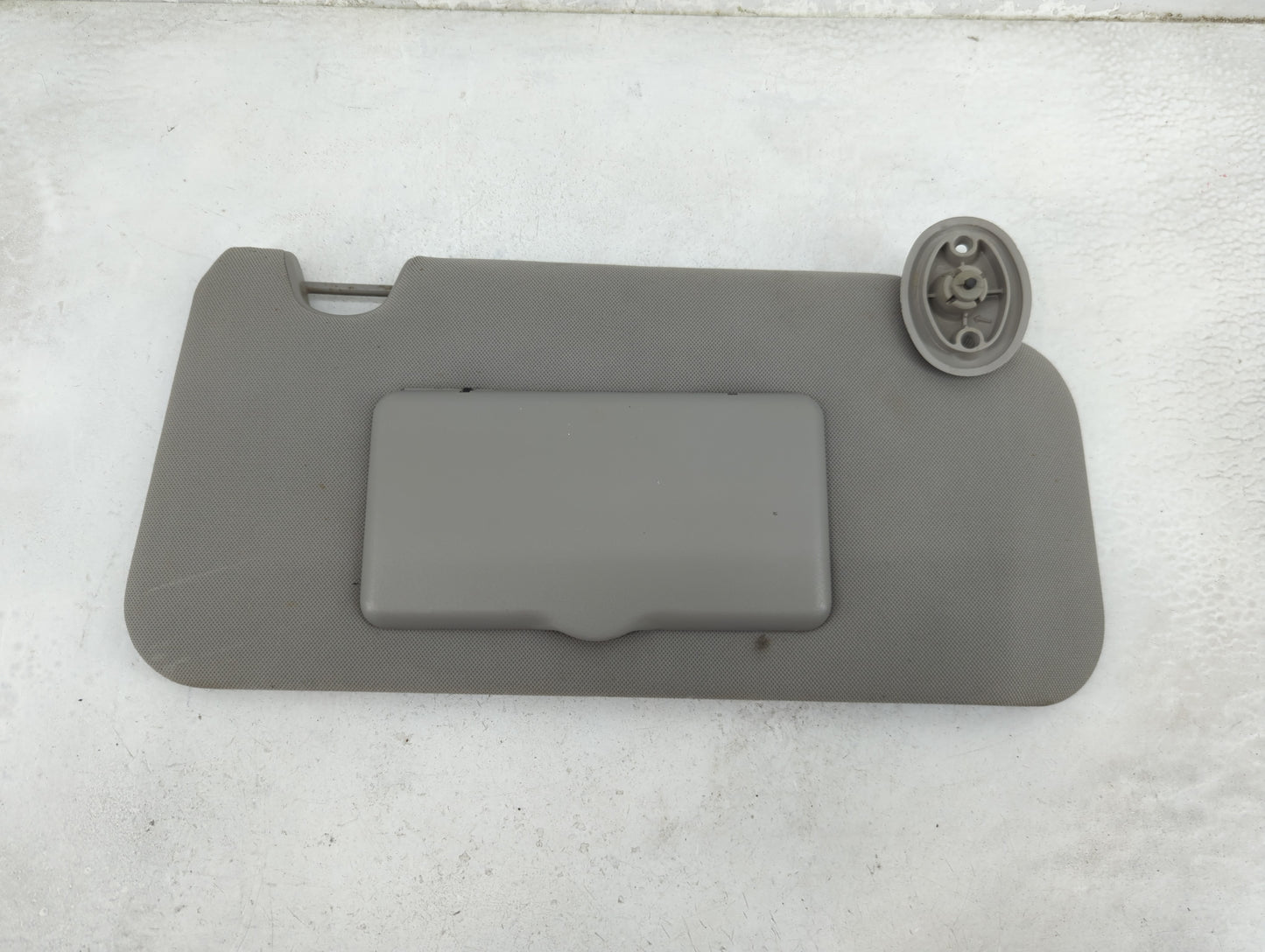 2005-2009 Chevrolet Equinox Sun Visor Shade Replacement Passenger Right Mirror Fits Fits 2005 2006 2007 2008 2009 OEM Used A