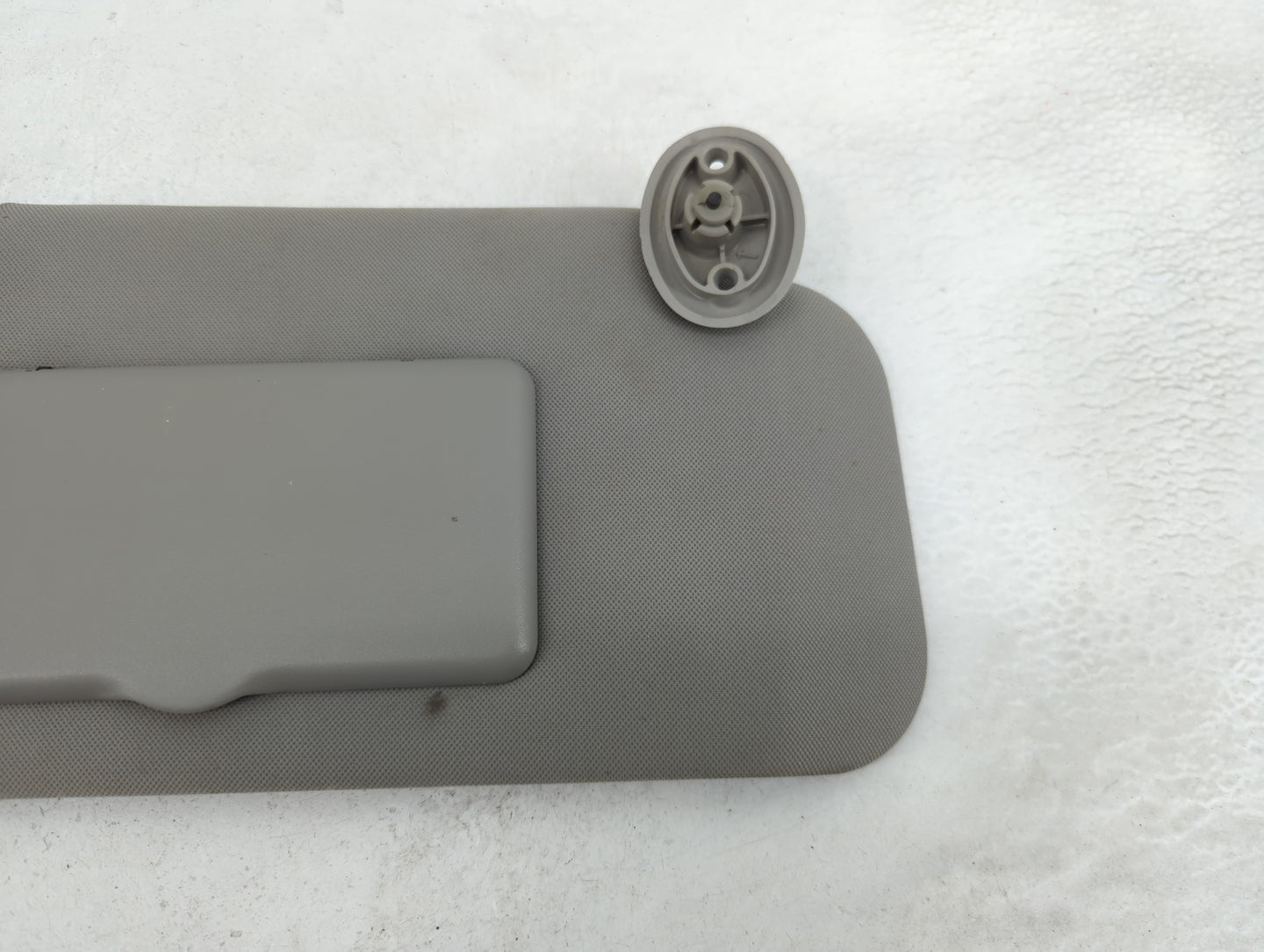 2005-2009 Chevrolet Equinox Sun Visor Shade Replacement Passenger Right Mirror Fits Fits 2005 2006 2007 2008 2009 OEM Used A