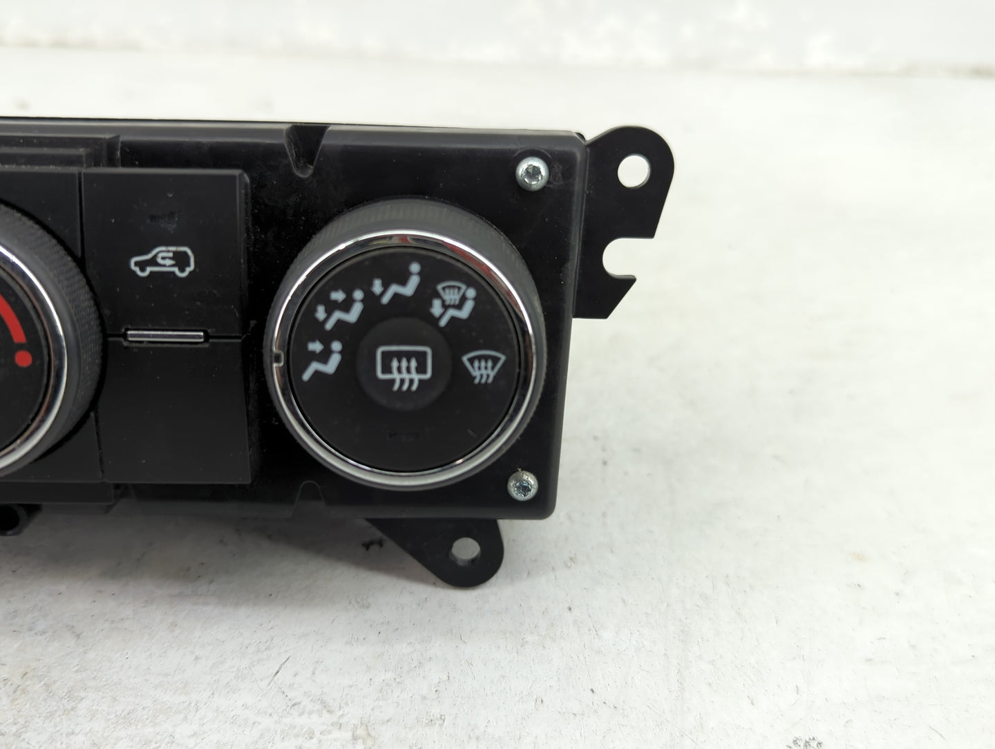 2007-2009 Chevrolet Equinox Climate Control Module Temperature AC/Heater Replacement Fits Fits 2007 2008 2009 OEM Used Auto 