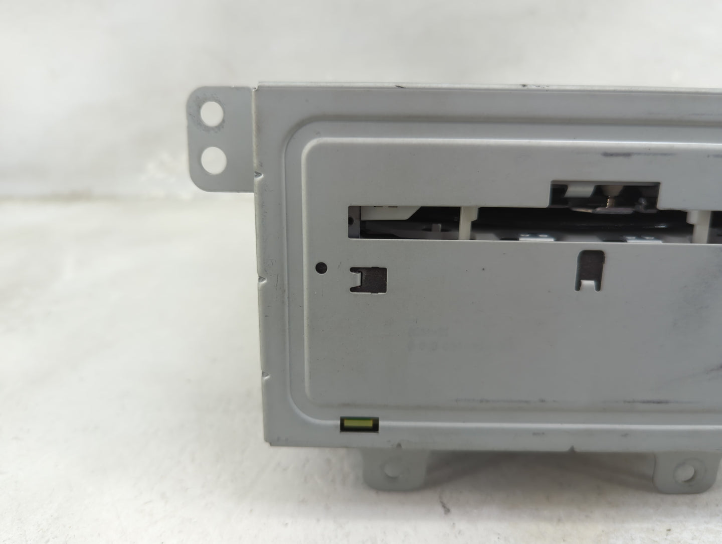 2012 Chevrolet Equinox Radio AM FM Cd Player Receiver Replacement Fits Fits 2013 OEM Used Auto Parts - Oemusedautoparts1.com