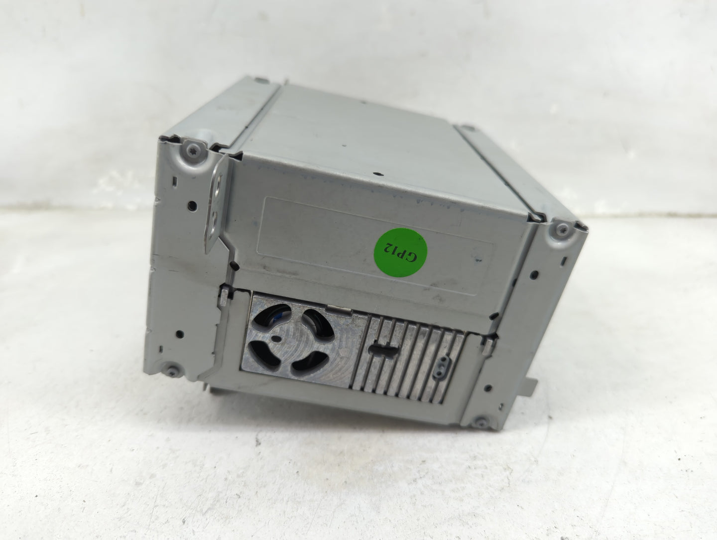 2012 Chevrolet Equinox Radio AM FM Cd Player Receiver Replacement Fits Fits 2013 OEM Used Auto Parts - Oemusedautoparts1.com