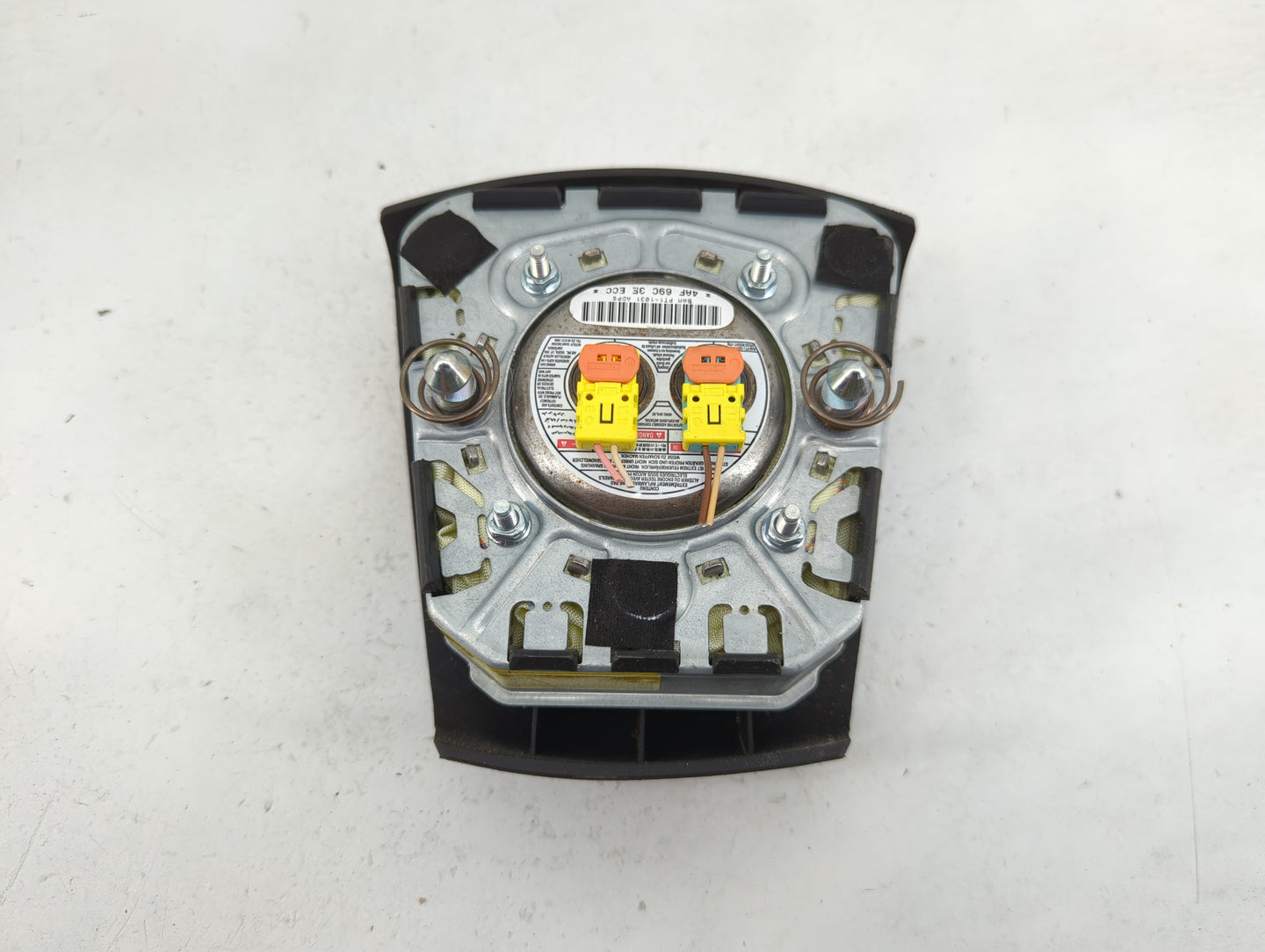 2010-2017 Chevrolet Equinox Air Bag Driver Left Steering Wheel Mounted 1138797 - Oemusedautoparts1.com