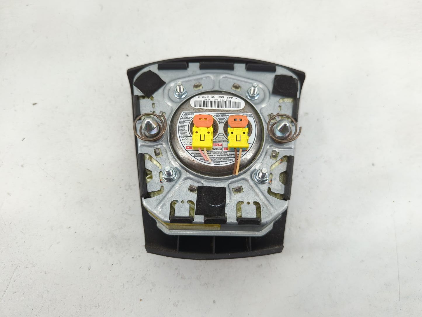 2010-2017 Chevrolet Equinox Air Bag Driver Left Steering Wheel Mounted 1138797 - Oemusedautoparts1.com