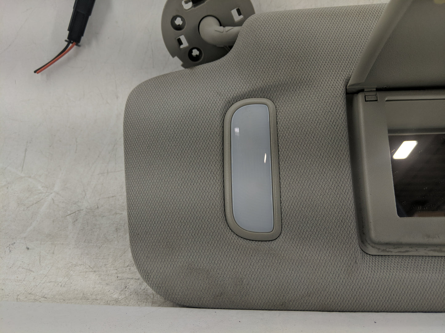 2010-2017 Chevrolet Equinox Sun Visor Shade Replacement Passenger Right Mirror Fits Fits 2010 2011 2012 2013 2014 2015 2016 