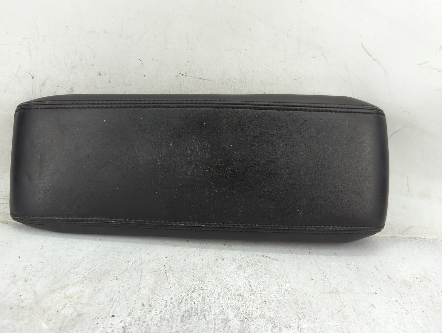 2016-2017 Chevrolet Equinox Center Console Armrest Cover Lid Fits Fits 2016 2017 OEM Used Auto Parts - Oemusedautoparts1.com