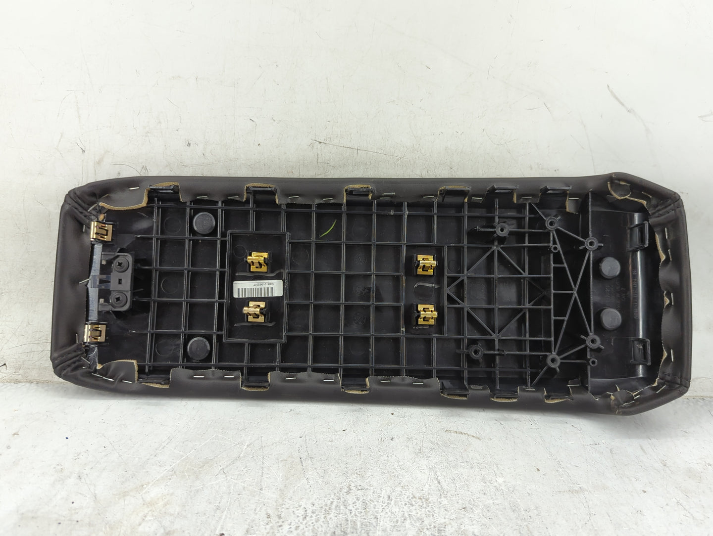 2016-2017 Chevrolet Equinox Center Console Armrest Cover Lid Fits Fits 2016 2017 OEM Used Auto Parts - Oemusedautoparts1.com