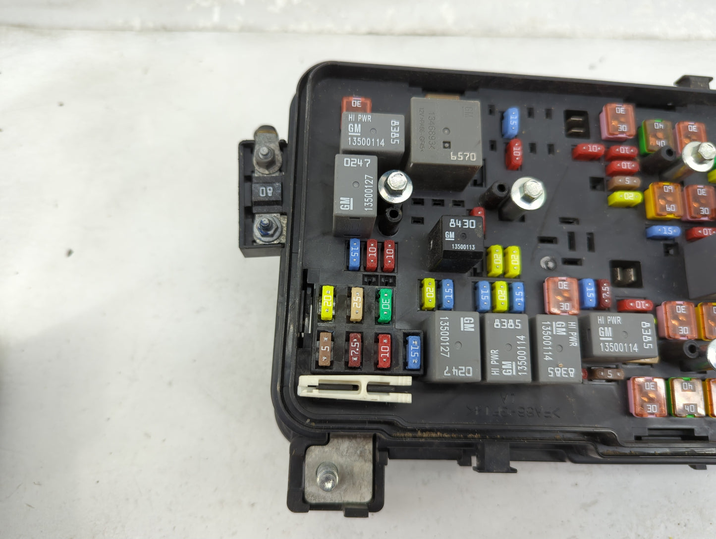 2016-2017 Chevrolet Equinox Fusebox Fuse Box Panel Relay Module Fits Fits 2016 2017 OEM Used Auto Parts - Oemusedautoparts1.