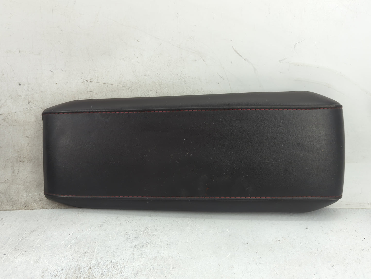 2012 Chevrolet Equinox Center Console Armrest Cover Lid Fits OEM Used Auto Parts - Oemusedautoparts1.com