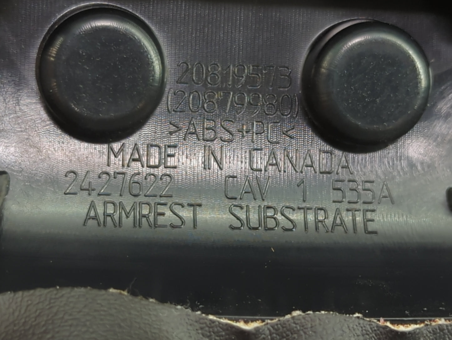 2012 Chevrolet Equinox Center Console Armrest Cover Lid Fits OEM Used Auto Parts - Oemusedautoparts1.com