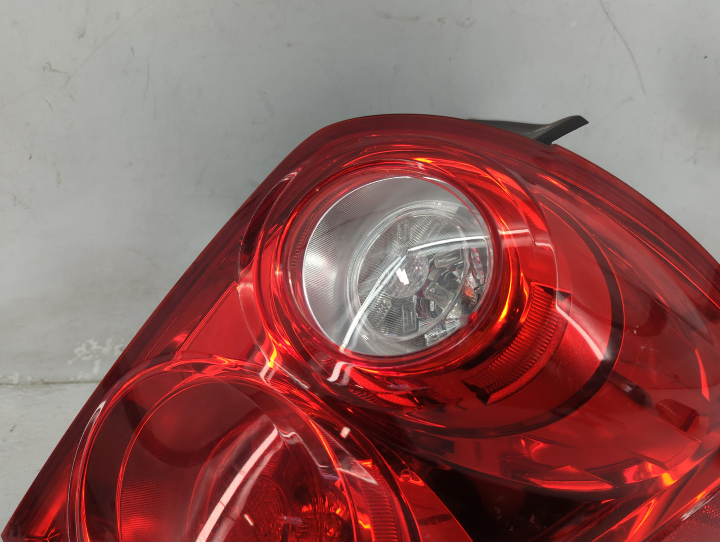 2010-2015 Chevrolet Equinox Tail Light Assembly Passenger Right OEM Fits Fits 2010 2011 2012 2013 2014 2015 OEM Used Auto Pa