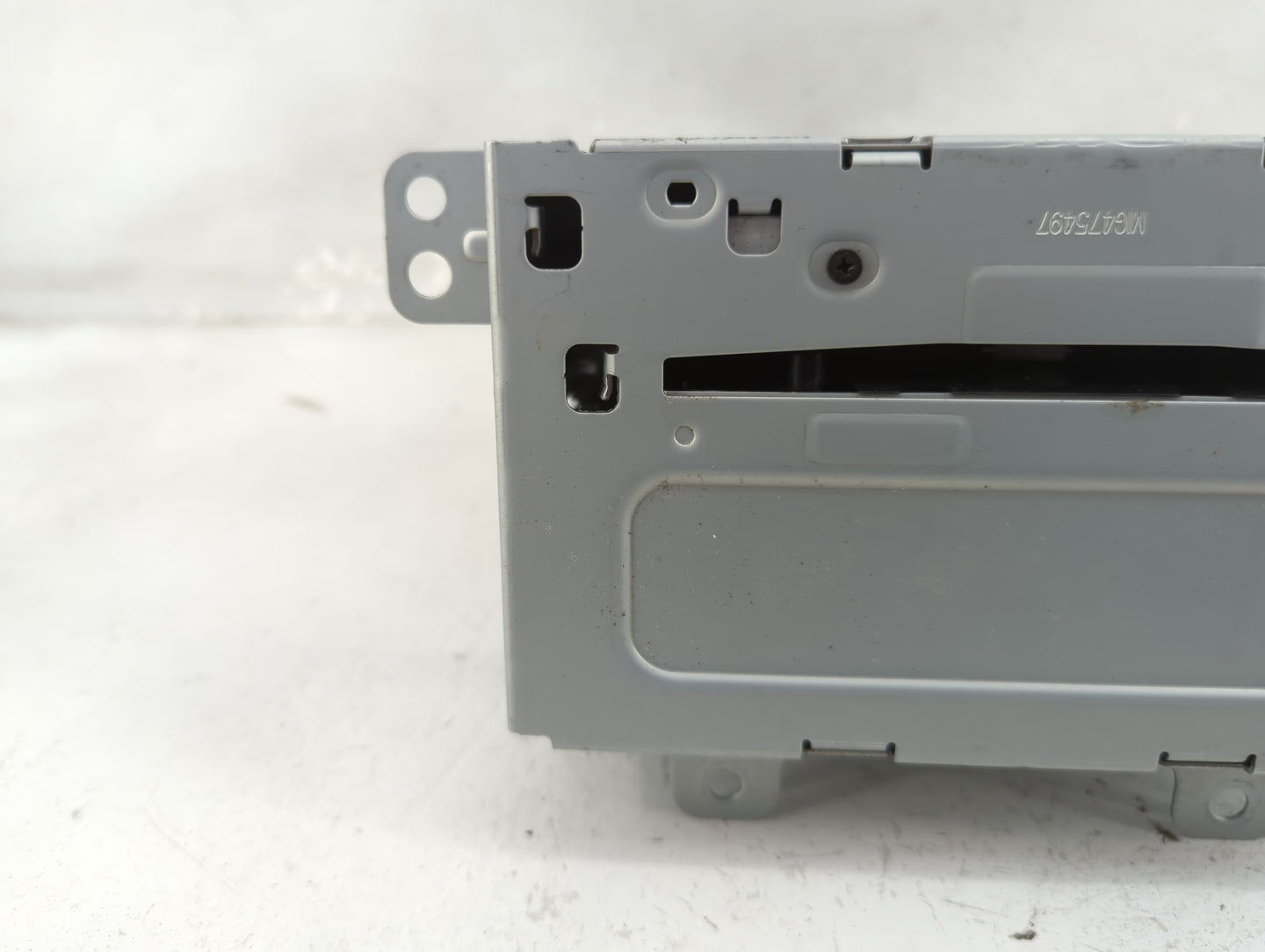 2012 Chevrolet Equinox Radio AM FM Cd Player Receiver Replacement Fits OEM Used Auto Parts - Oemusedautoparts1.com