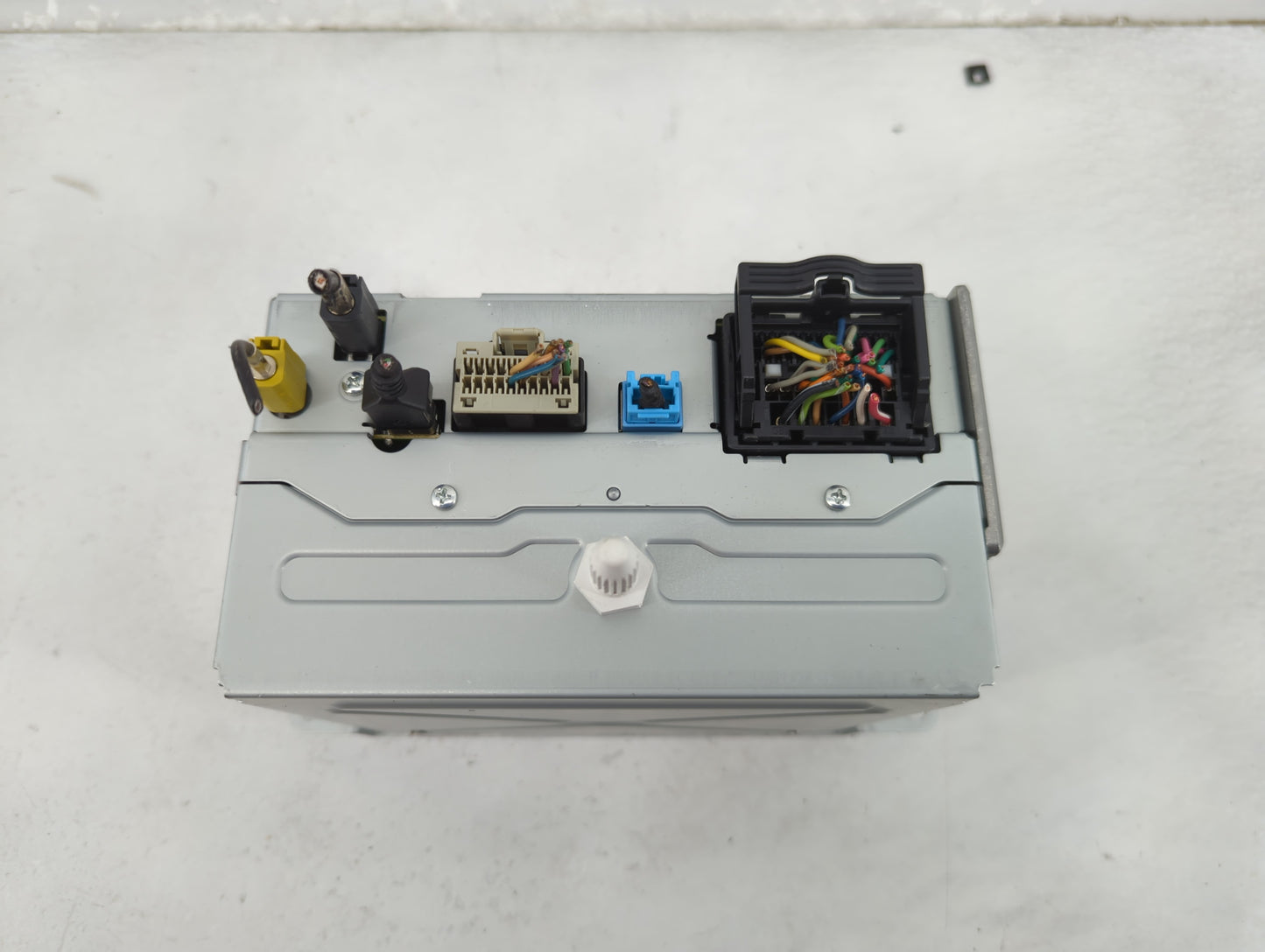 2012 Chevrolet Equinox Radio AM FM Cd Player Receiver Replacement Fits OEM Used Auto Parts - Oemusedautoparts1.com