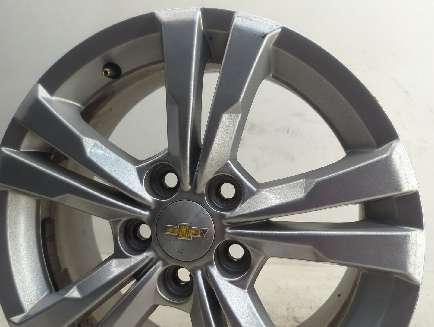2010-2017 Chevrolet Equinox Oem Wheel Rim 1154182 - Oemusedautoparts1.com