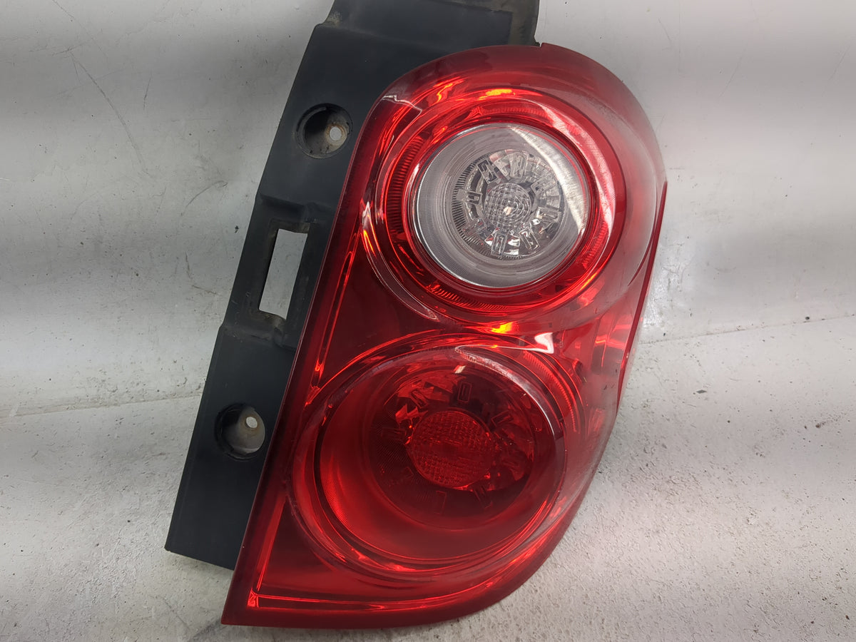 2010-2015 Chevrolet Equinox Tail Light Assembly Passenger Right OEM Fits Fits 2010 2011 2012 2013 2014 2015 OEM Used Auto Pa