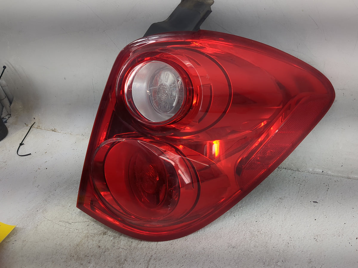 2010-2015 Chevrolet Equinox Tail Light Assembly Passenger Right OEM Fits Fits 2010 2011 2012 2013 2014 2015 OEM Used Auto Pa