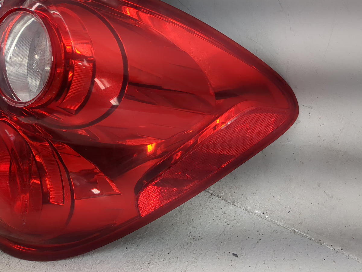 2010-2015 Chevrolet Equinox Tail Light Assembly Passenger Right OEM Fits Fits 2010 2011 2012 2013 2014 2015 OEM Used Auto Pa