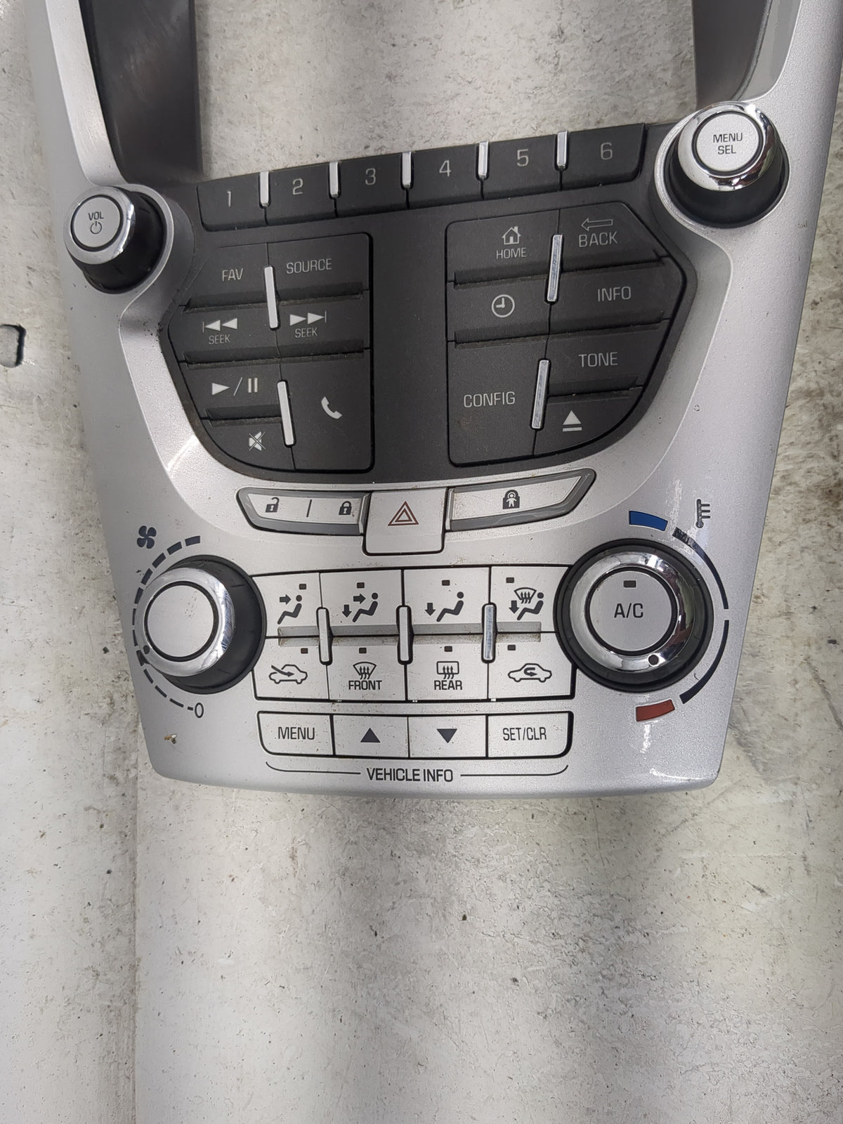 2012-2015 Chevrolet Equinox Radio Control Panel 1160930 - Oemusedautoparts1.com