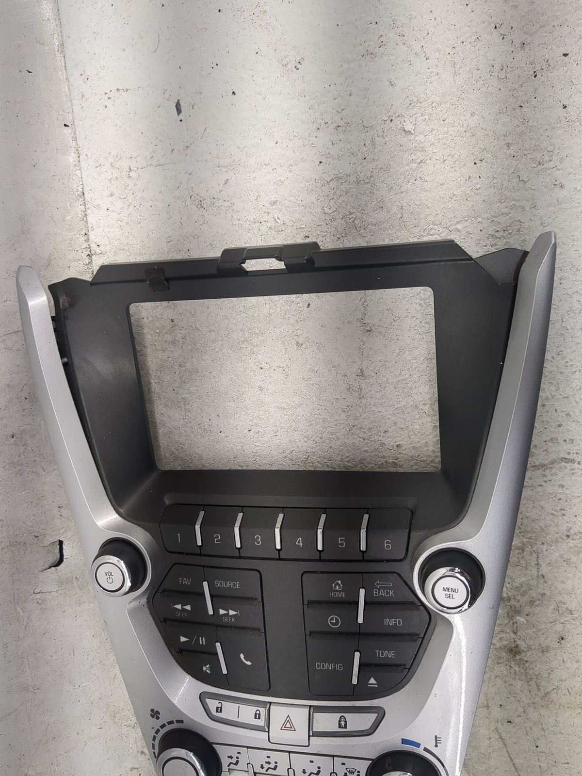 2012-2015 Chevrolet Equinox Radio Control Panel 1160930 - Oemusedautoparts1.com