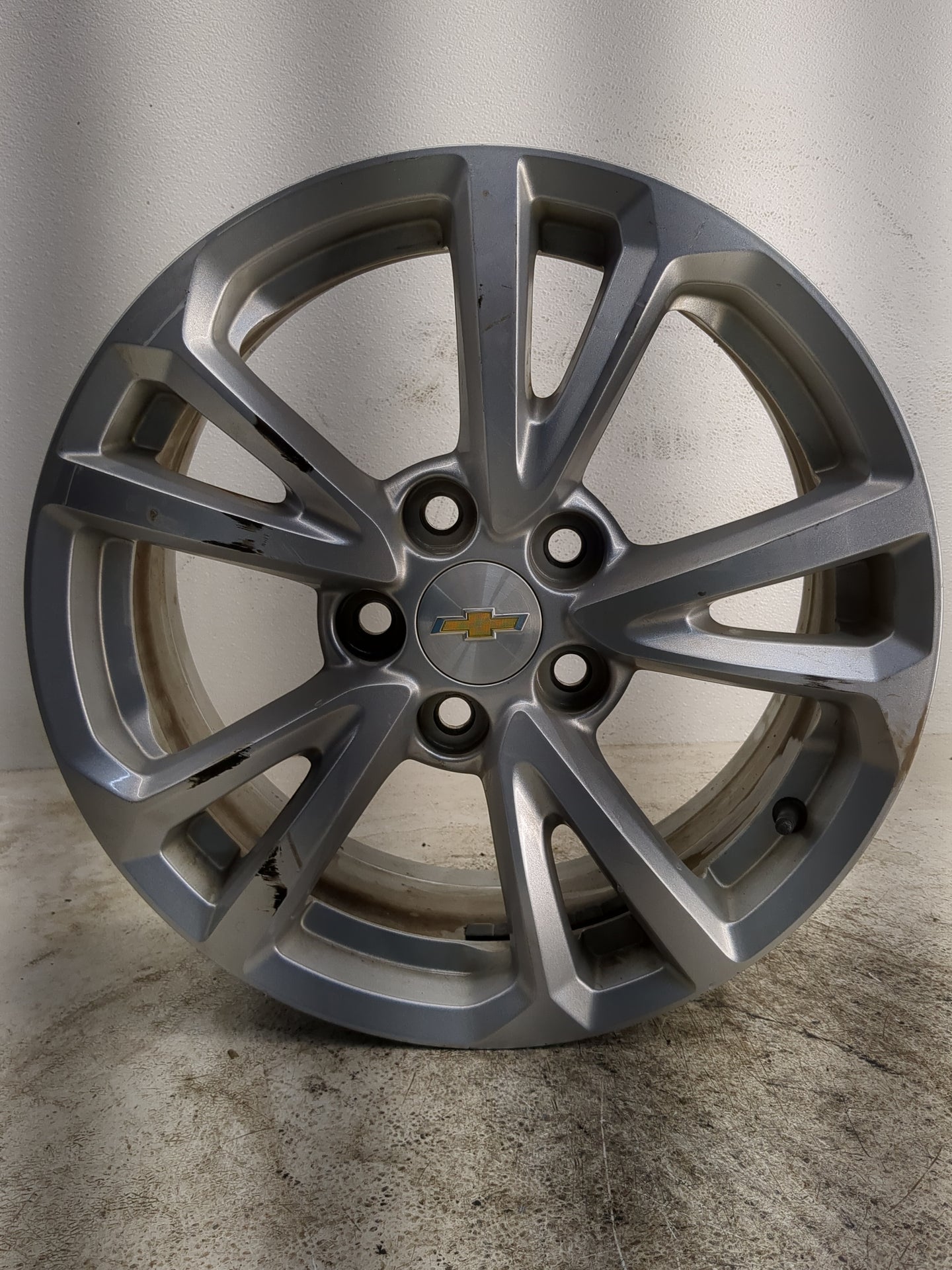 2016-2017 Chevrolet Equinox Oem Wheel Rim - Oemusedautoparts1.com
