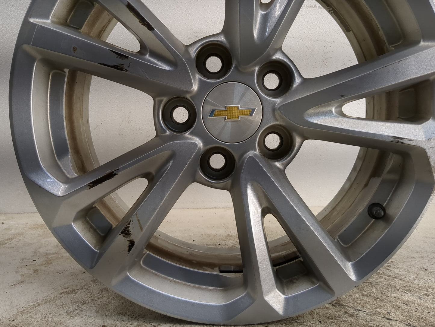 2016-2017 Chevrolet Equinox Oem Wheel Rim - Oemusedautoparts1.com