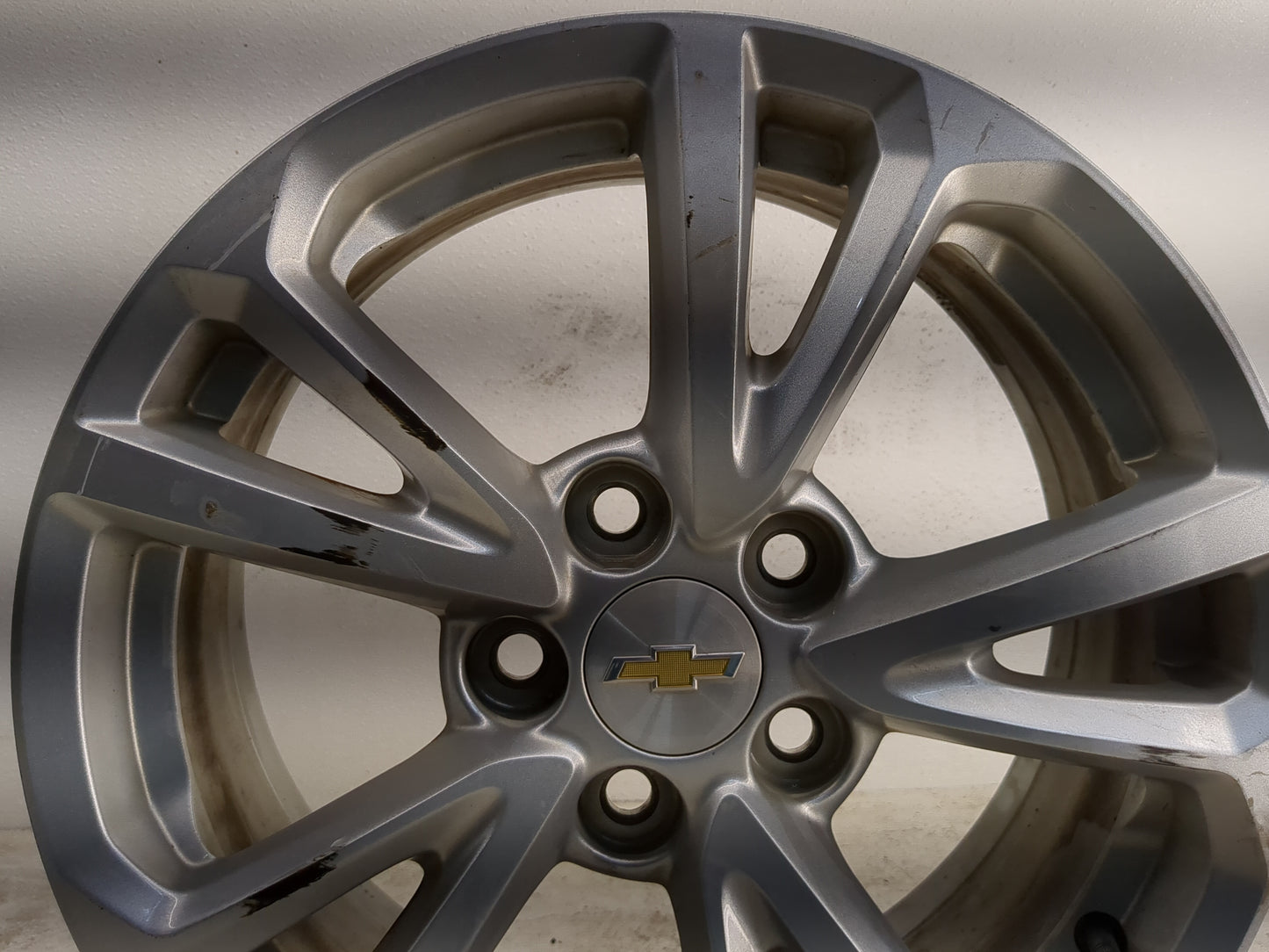 2016-2017 Chevrolet Equinox Oem Wheel Rim - Oemusedautoparts1.com