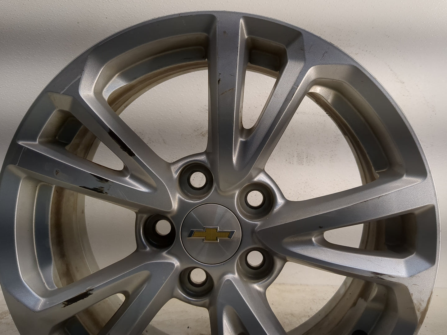 2016-2017 Chevrolet Equinox Oem Wheel Rim - Oemusedautoparts1.com