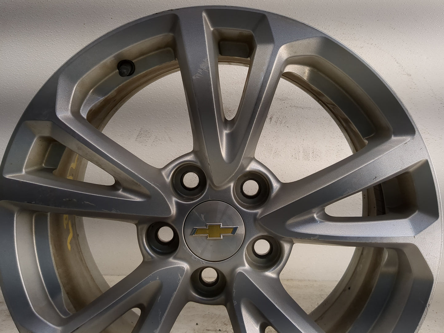 2016-2017 Chevrolet Equinox Oem Wheel Rim - Oemusedautoparts1.com