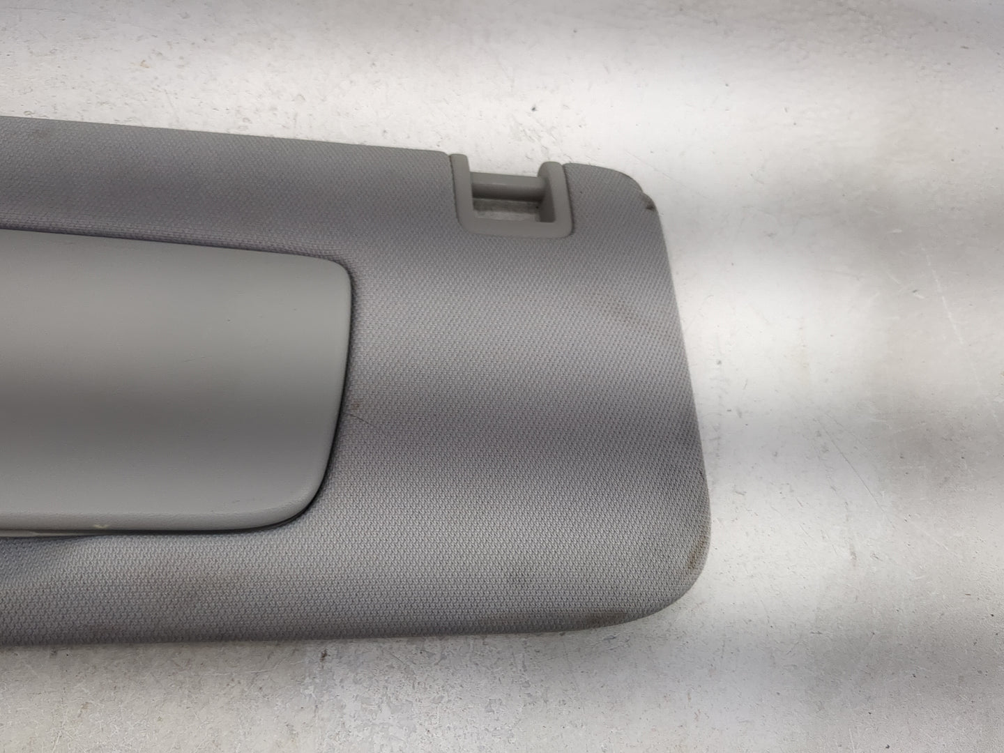 2020-2022 Chevrolet Equinox Sun Visor Shade Replacement Driver Left Mirror Fits Fits 2020 2021 2022 OEM Used Auto Parts - Oe