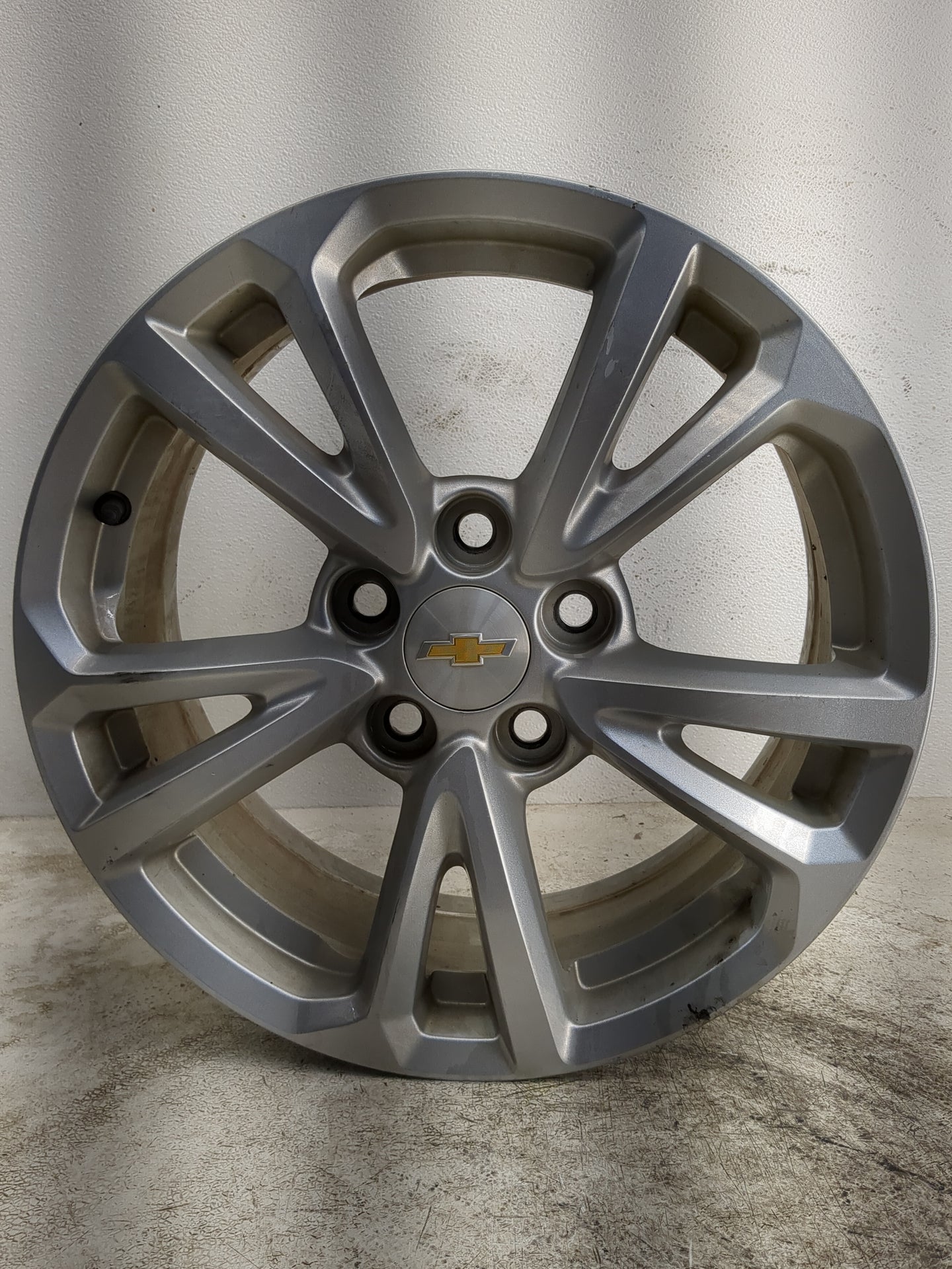 2016-2017 Chevrolet Equinox Oem Wheel Rim - Oemusedautoparts1.com