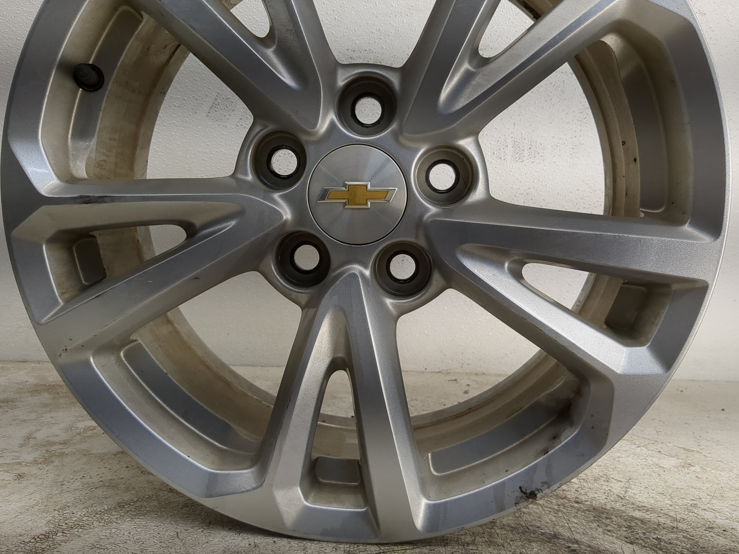 2016-2017 Chevrolet Equinox Oem Wheel Rim - Oemusedautoparts1.com
