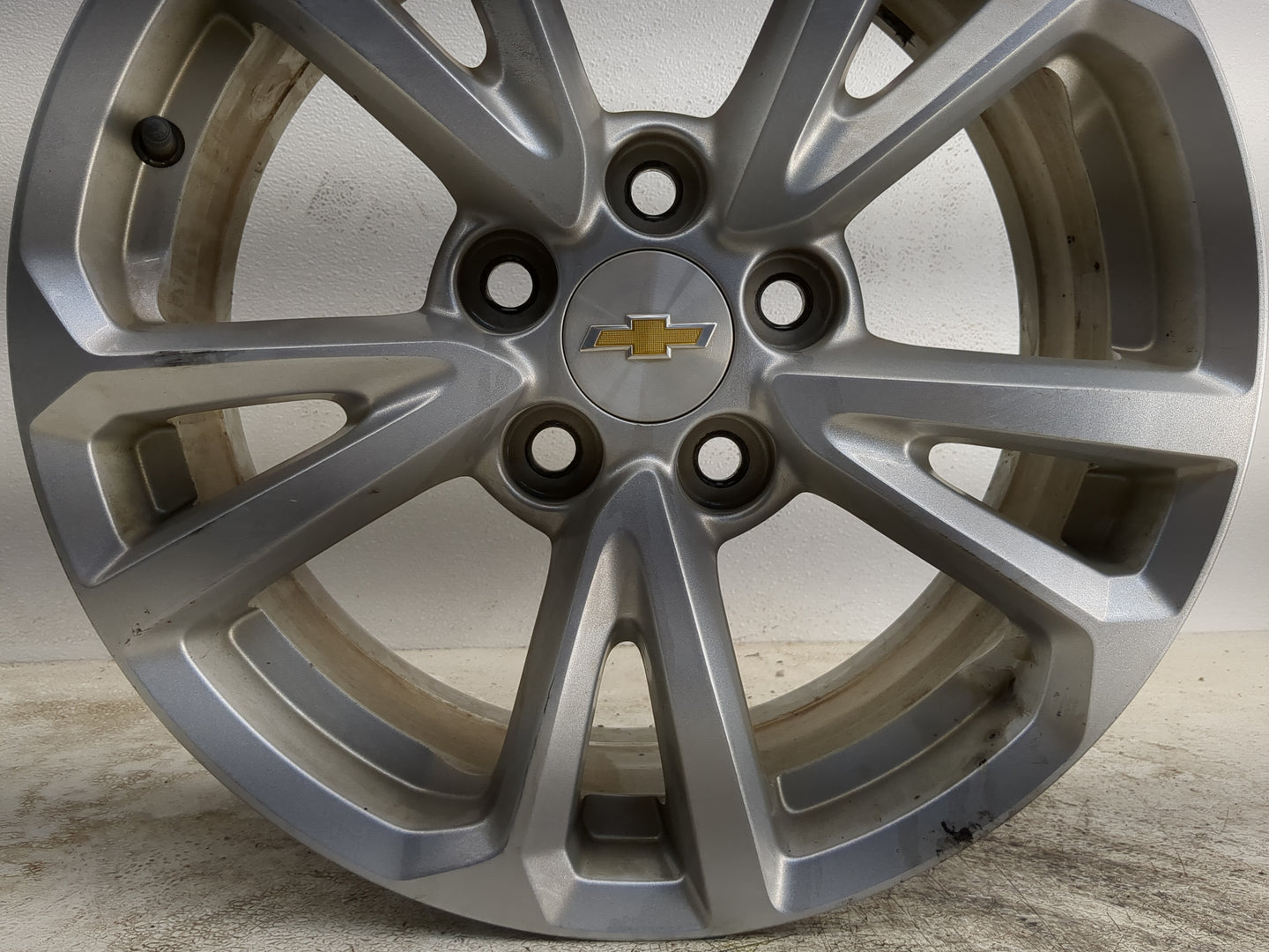 2016-2017 Chevrolet Equinox Oem Wheel Rim - Oemusedautoparts1.com