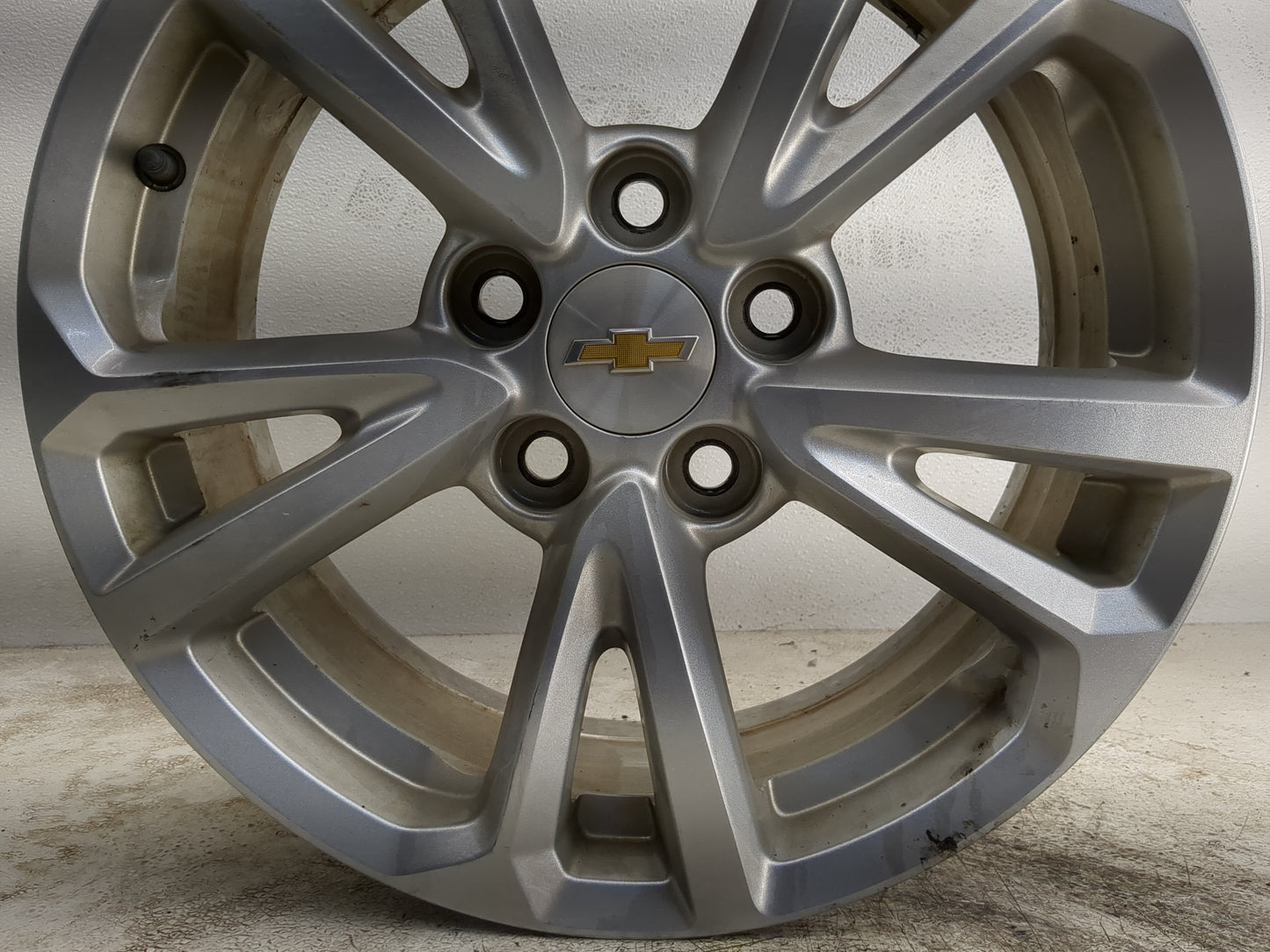 2016-2017 Chevrolet Equinox Oem Wheel Rim - Oemusedautoparts1.com