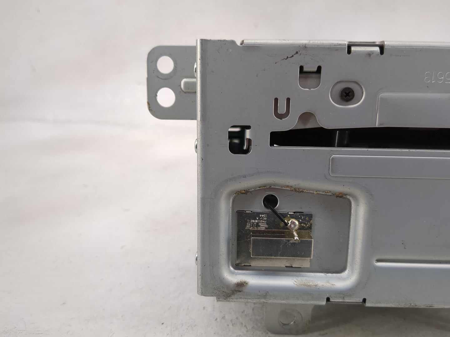 2014 Chevrolet Equinox Radio AM FM Cd Player Receiver Replacement Fits OEM Used Auto Parts - Oemusedautoparts1.com