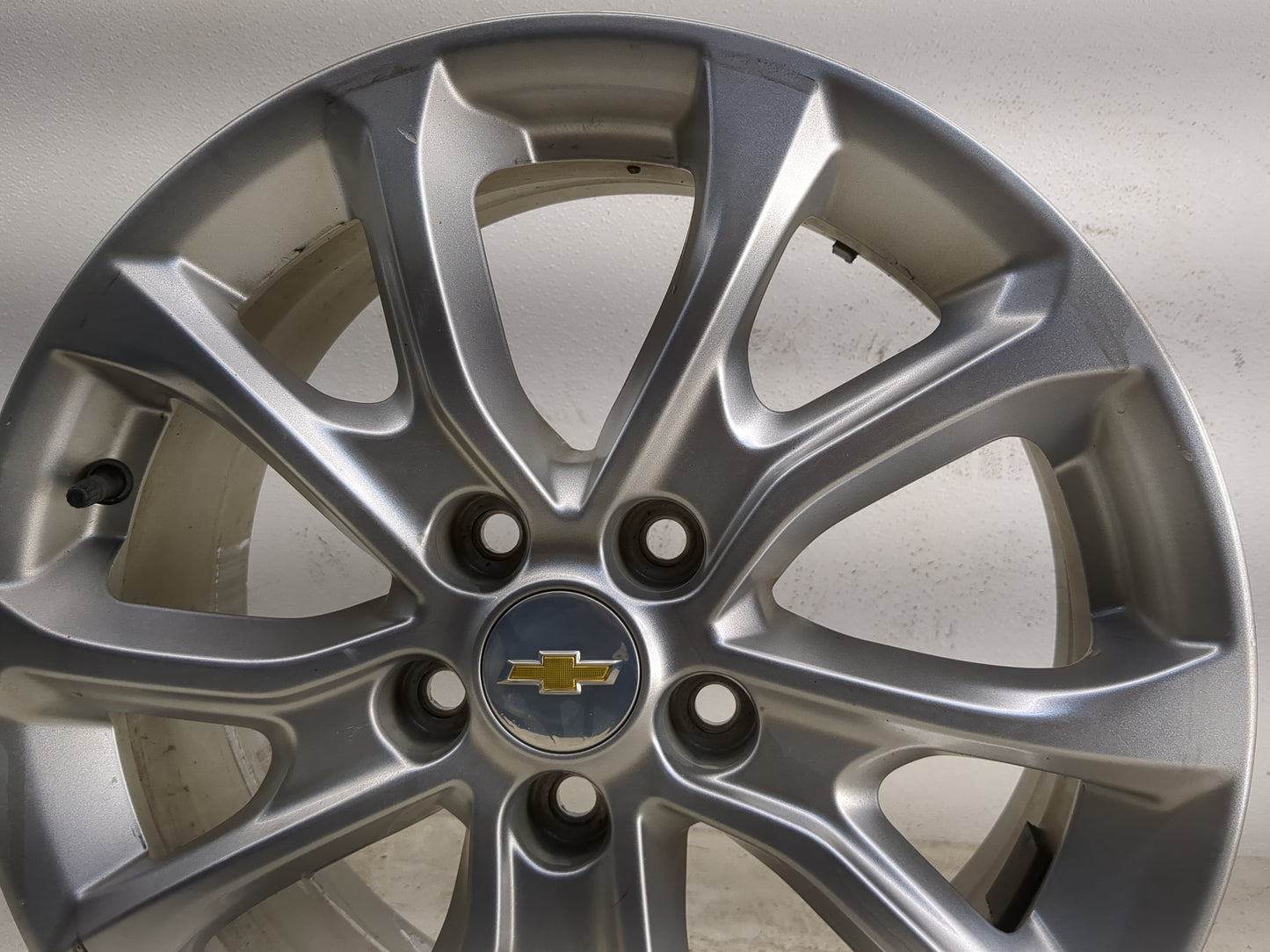 2018-2021 Chevrolet Equinox Oem Wheel Rim - Oemusedautoparts1.com
