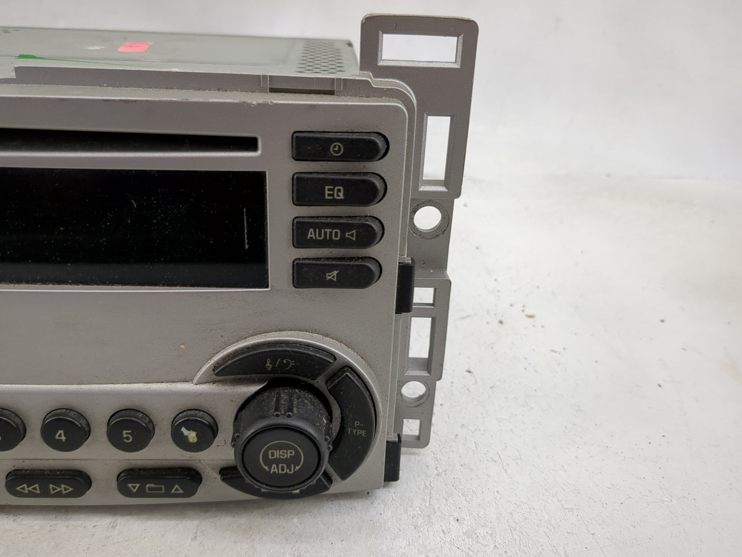2006 Chevrolet Equinox Radio AM FM Cd Player Receiver Replacement Fits OEM Used Auto Parts - Oemusedautoparts1.com