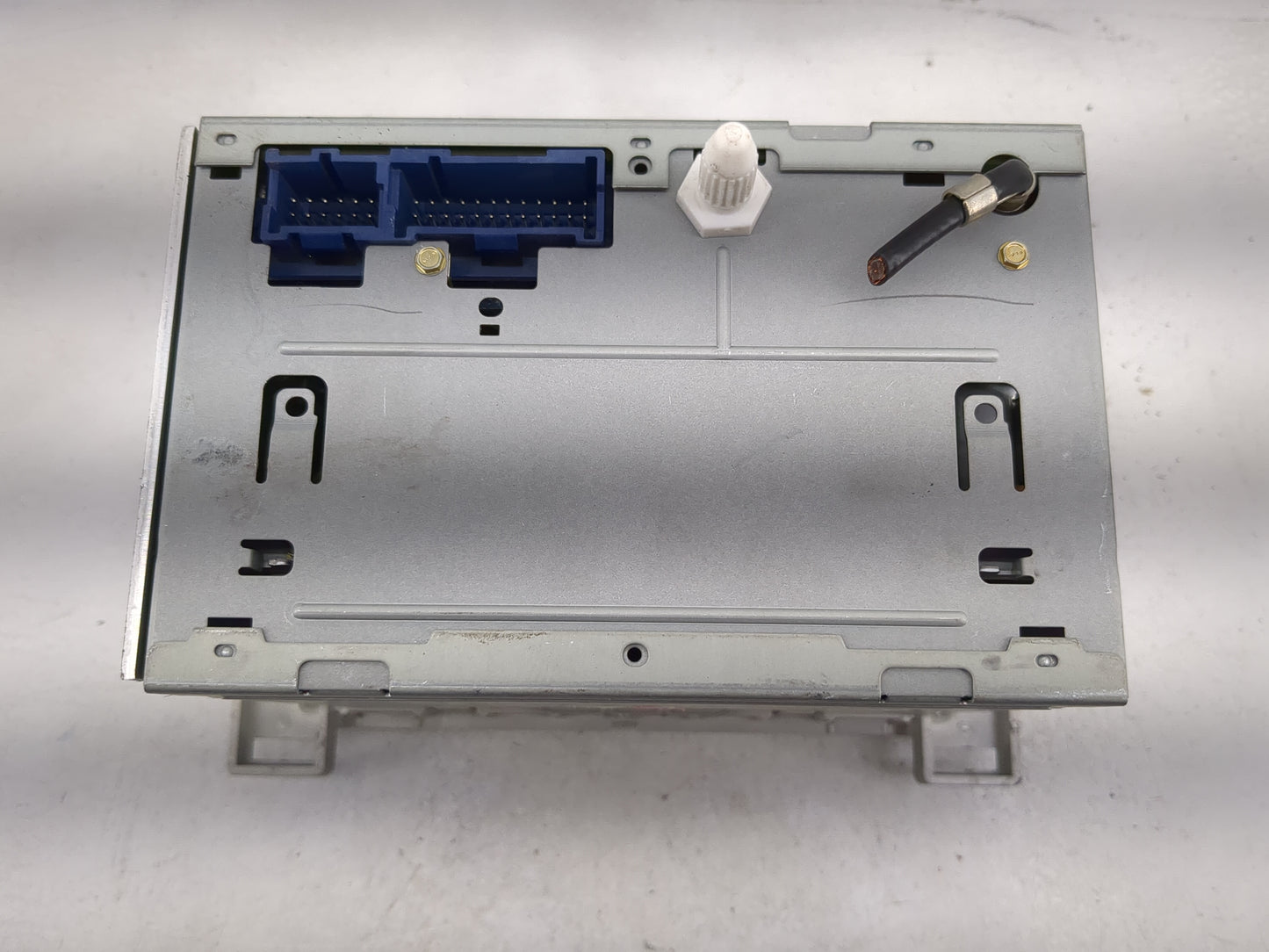 2006 Chevrolet Equinox Radio AM FM Cd Player Receiver Replacement Fits OEM Used Auto Parts - Oemusedautoparts1.com