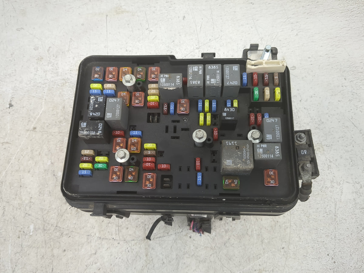 2013-2016 Chevrolet Equinox Fusebox Fuse Box Panel Relay Module Fits Fits 2013 2014 2015 2016 OEM Used Auto Parts - Oemuseda