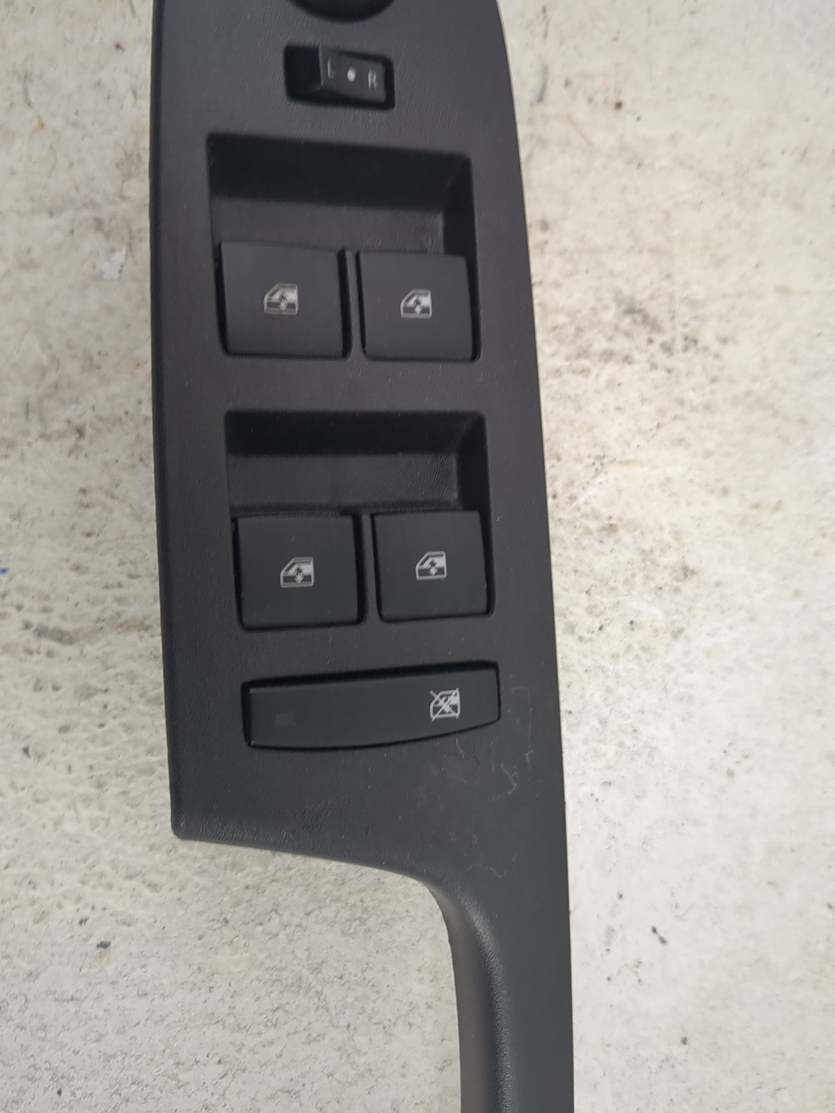 2010-2017 Chevrolet Equinox Master Power Window Switch Replacement Driver Side Left Fits OEM Used Auto Parts - Oemusedautopa