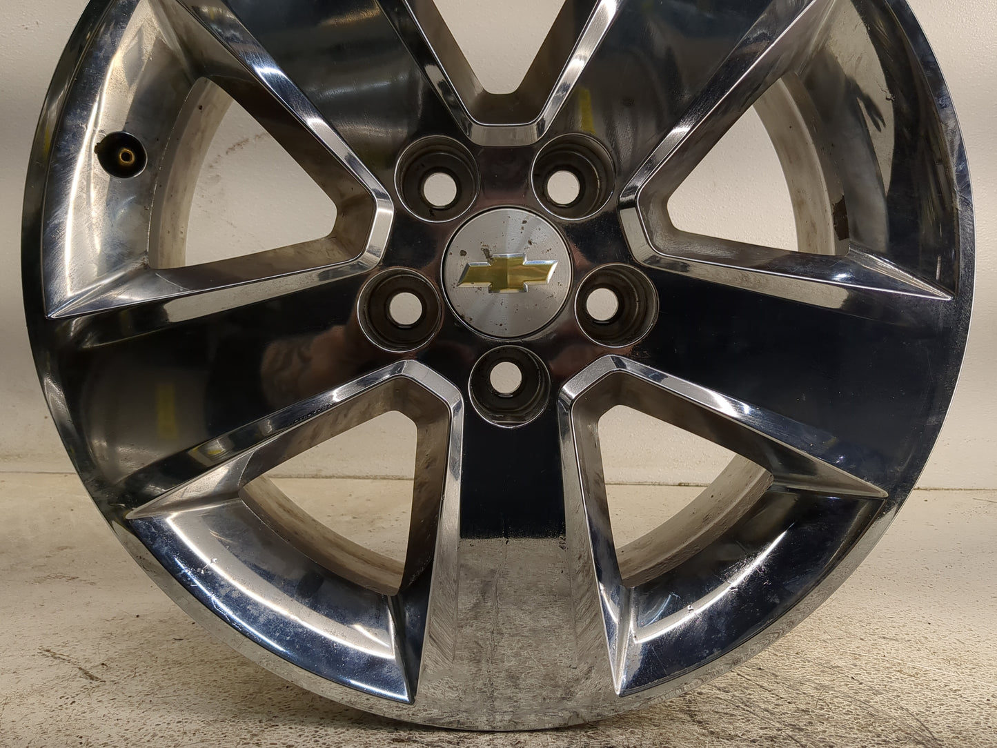 2011-2015 Chevrolet Equinox Oem Wheel Rim 1391456 - Oemusedautoparts1.com