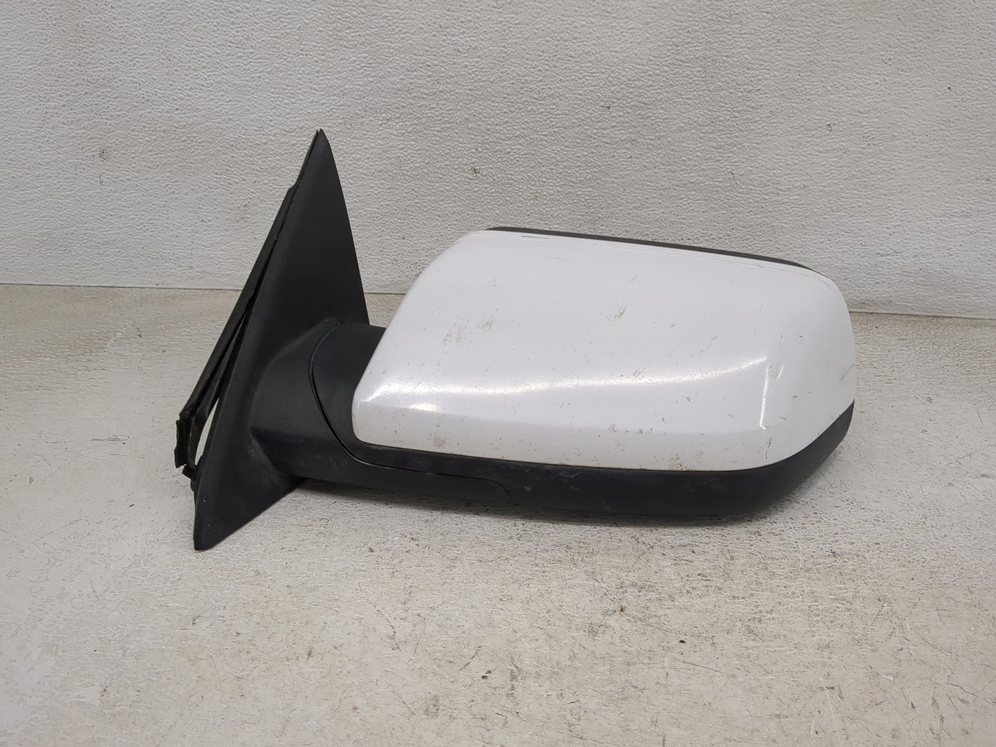 0 Chevrolet Equinox Driver Side View Mirror - Left Door Mirror OEM Used - Oemusedautoparts1.com