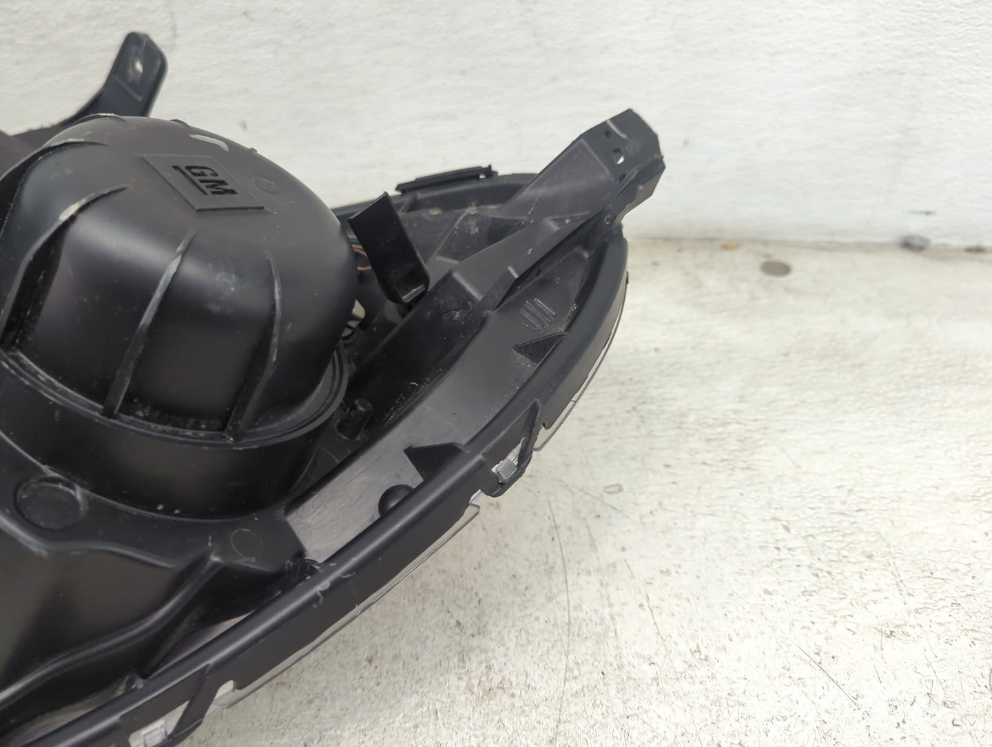 2010 Chevrolet Equinox Passenger Right Oem Head Light Headlight Lamp 5032819 - Oemusedautoparts1.com