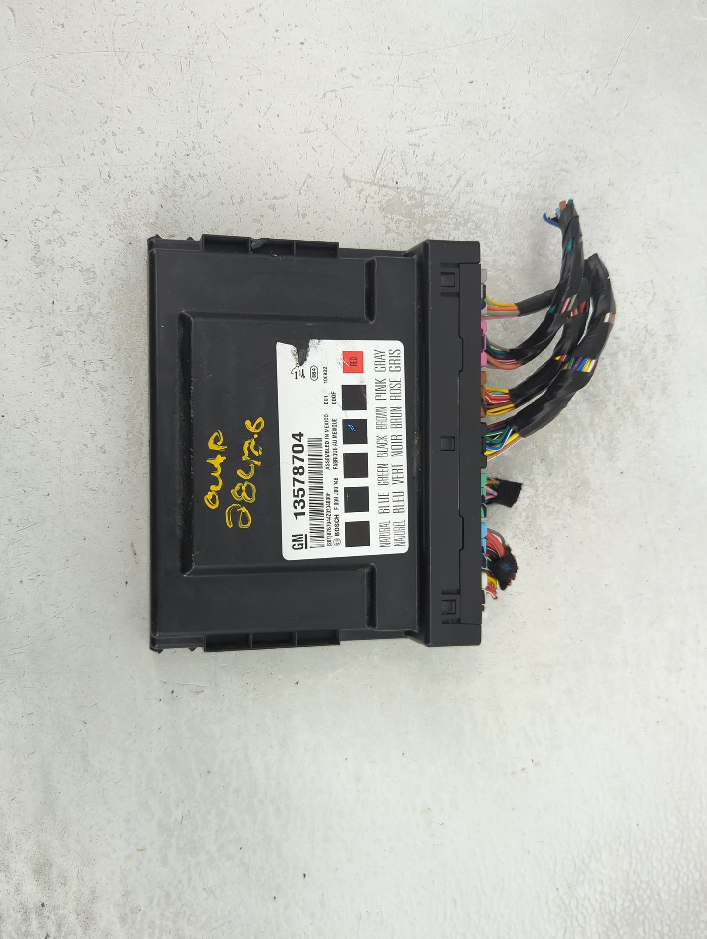 2010-2014 Chevrolet Equinox Body Control Module Bcm Inner Cabin Fuse Box - Oemusedautoparts1.com