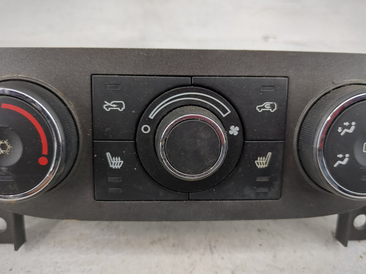 2006 Chevrolet Hhr Climate Control Module Temperature AC/Heater Replacement Fits OEM Used Auto Parts - Oemusedautoparts1.com