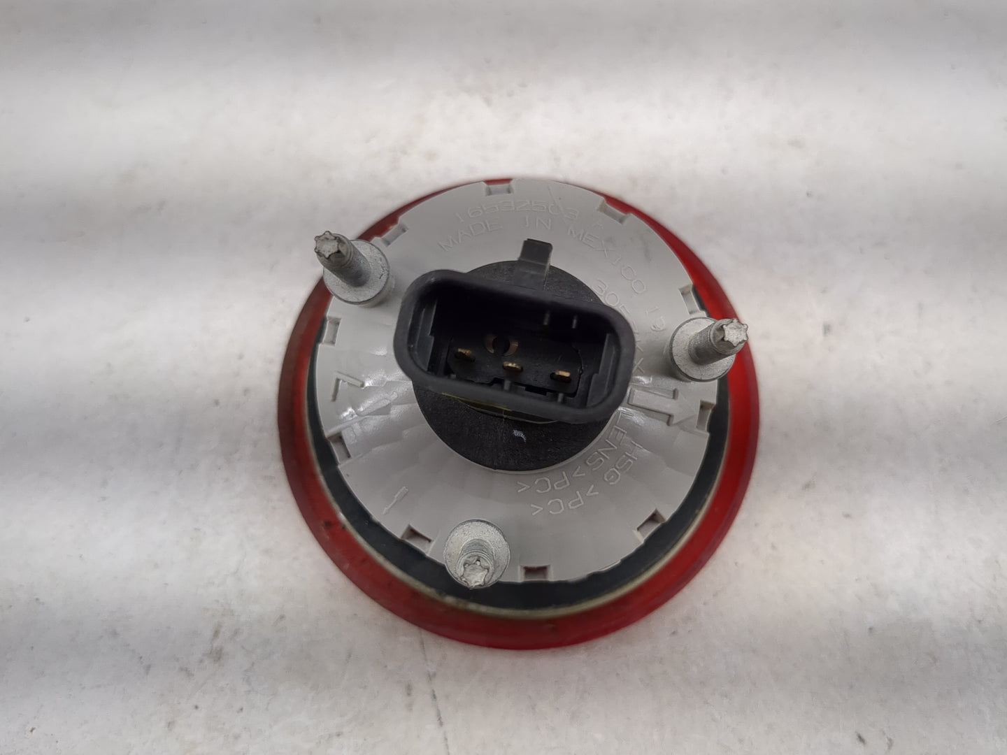 2006-2011 Chevrolet Hhr Tail Light Assembly Driver Left OEM Fits Fits 2006 2007 2008 2009 2010 2011 OEM Used Auto Parts - Oe