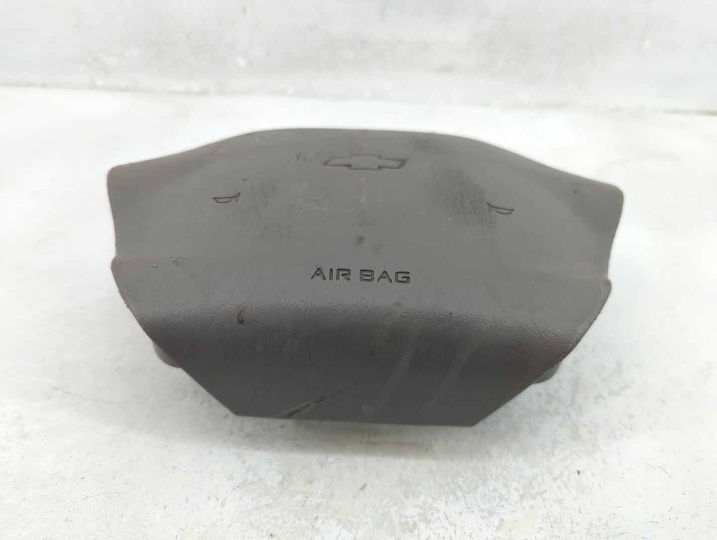2002-2005 Chevrolet Impala Air Bag Driver Left Steering Wheel Mounted - Oemusedautoparts1.com