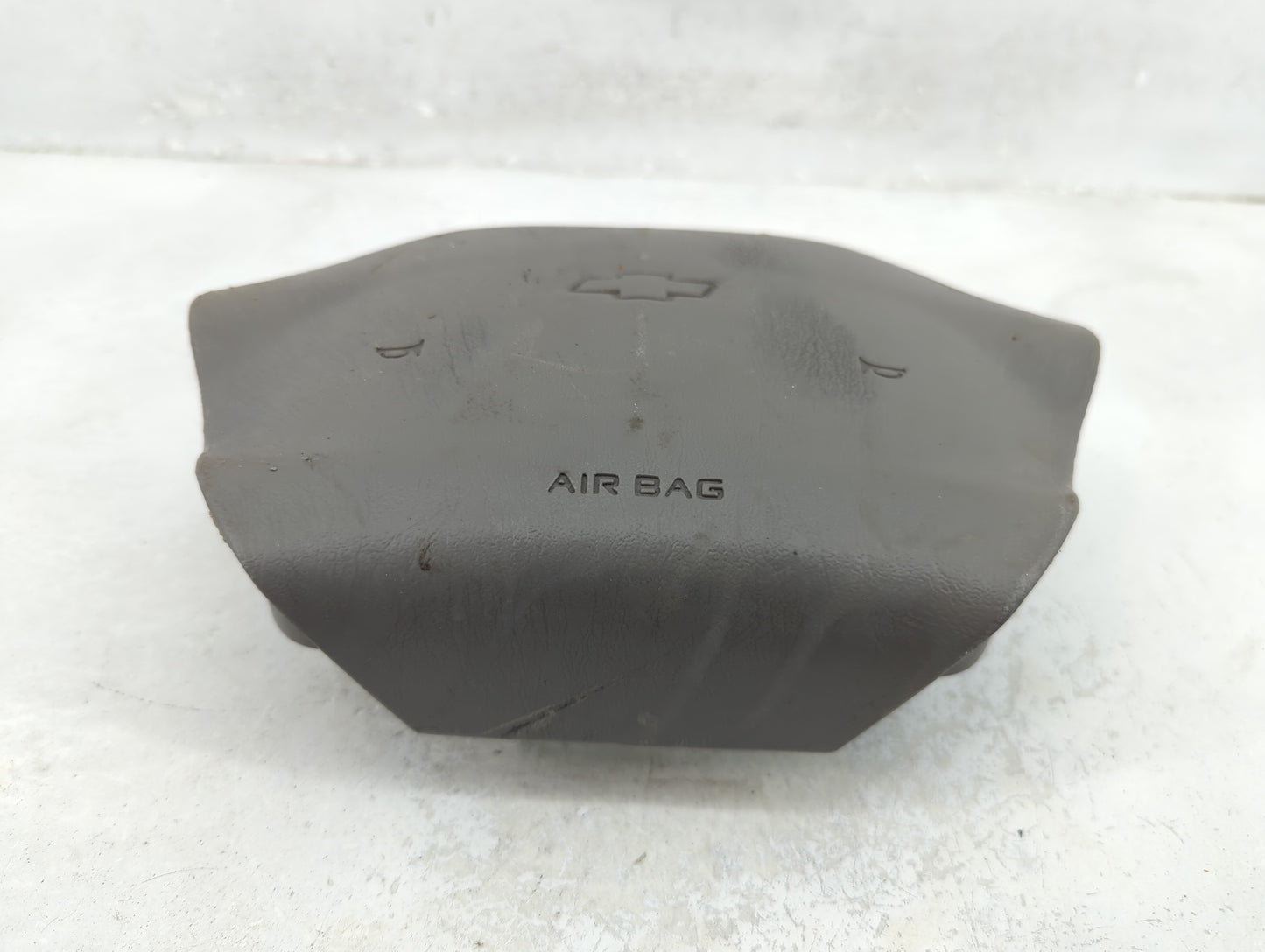 2002-2005 Chevrolet Impala Air Bag Driver Left Steering Wheel Mounted - Oemusedautoparts1.com