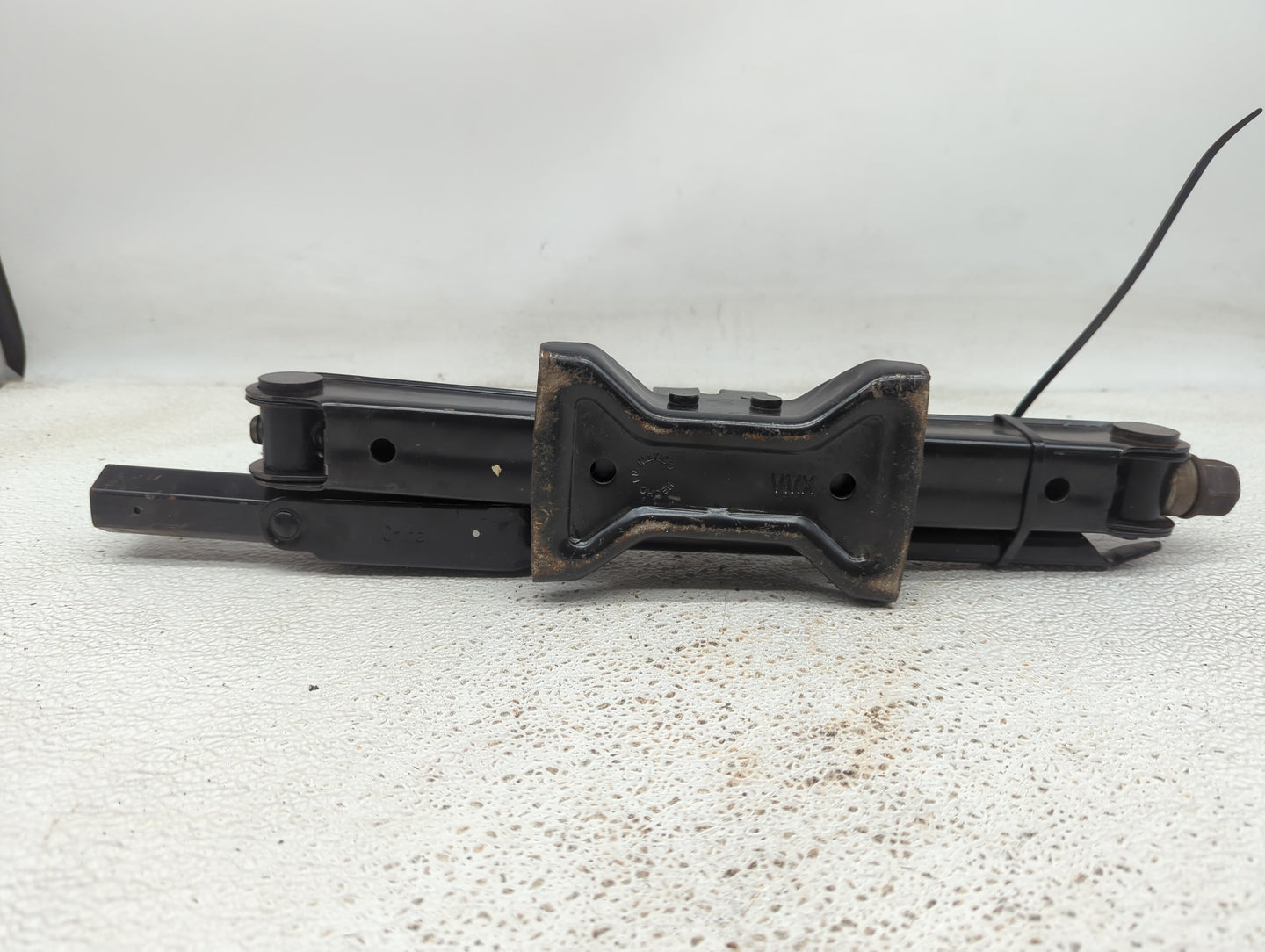 2012 Chevrolet Impala Spare Scissor Car Jack - Oemusedautoparts1.com