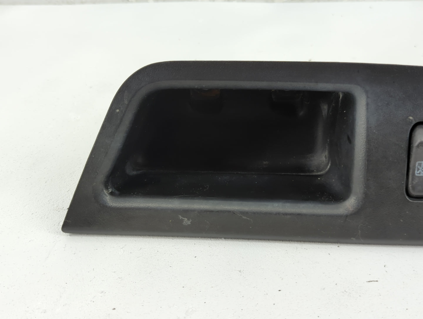2006-2016 Chevrolet Impala Master Power Window Switch Replacement Driver Side Left Fits OEM Used Auto Parts - Oemusedautopar