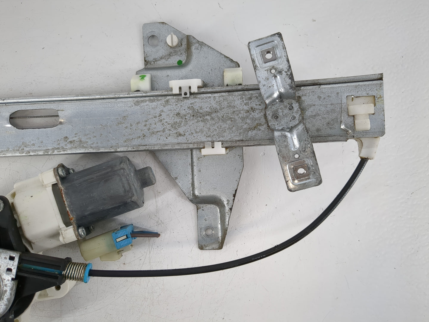 2006-2010 Chevrolet Impala Used Window Regulator Passenger Front 1083596 - Oemusedautoparts1.com
